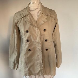 Adorable girl’s  trench coat .